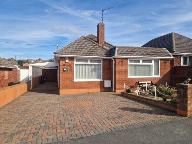 Bungalow for sale in Hulham, Budlake