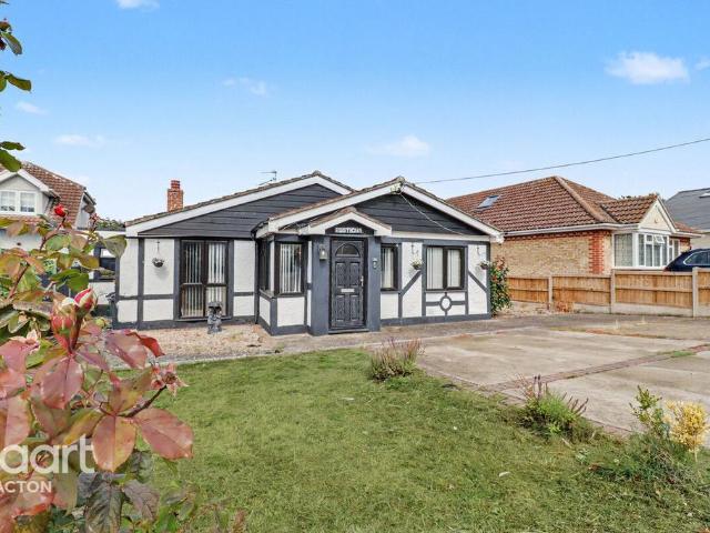 Bungalow for sale in Dale Hill, Essex