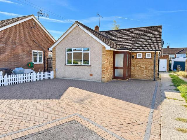 Bungalow for sale in Hutton, Brentwood