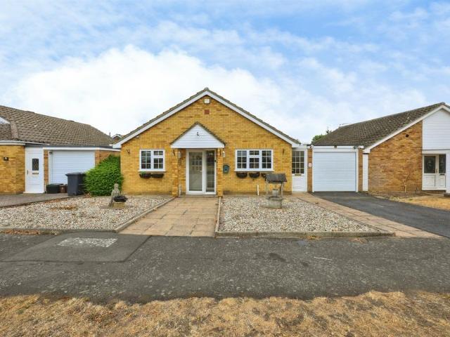 Bungalow for sale in Broxbourne, Hertfordshire