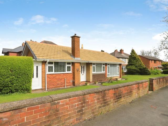 Bungalow for sale in Coseley, West Midlands