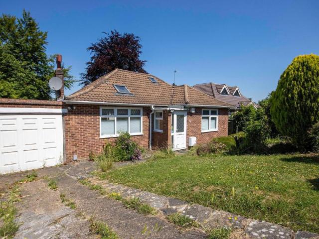 Bungalow for sale in Heronsgate, Batchworth