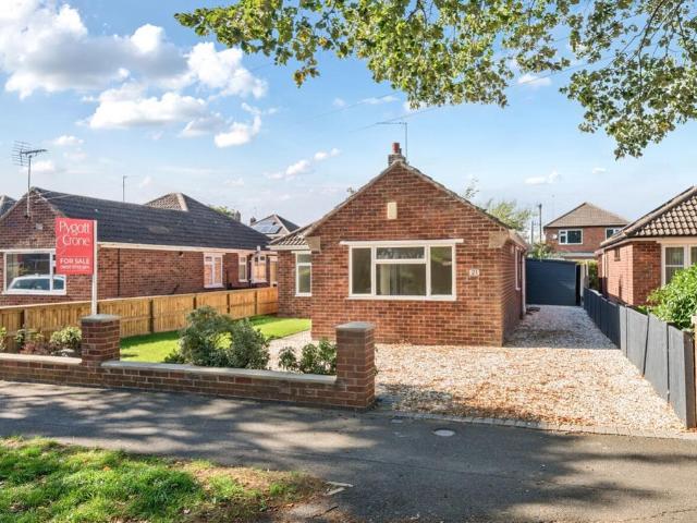Bungalow for sale in Brayford, Lincolnshire
