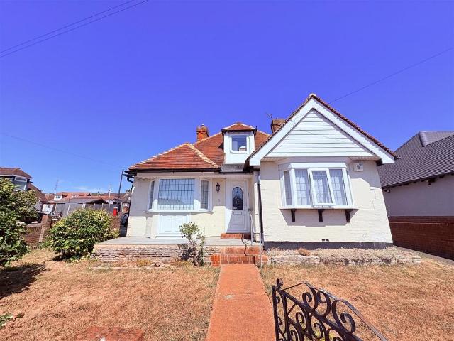 Bungalow for sale in Fareham, Hampshire