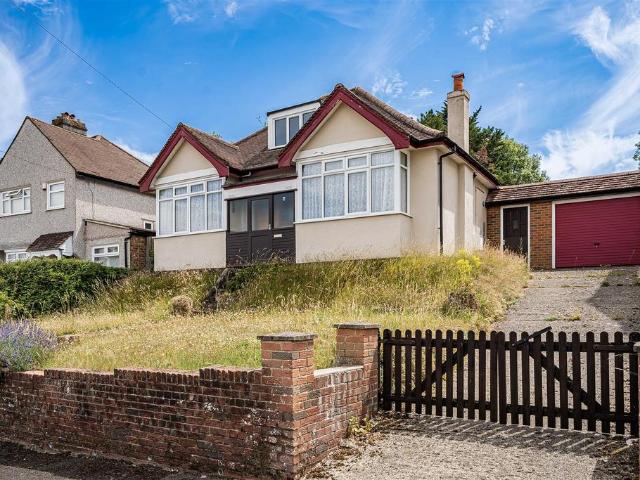 Bungalow for sale in London Borough of Croydon, Greater London