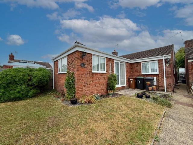 Bungalow for sale in Bozeat