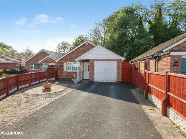 Bungalow for sale in Rushey Mead, Leicester