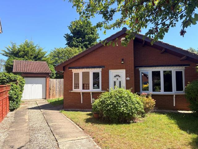 Bungalow for sale in Anlaby with Anlaby Common, East Riding Of Yorkshire