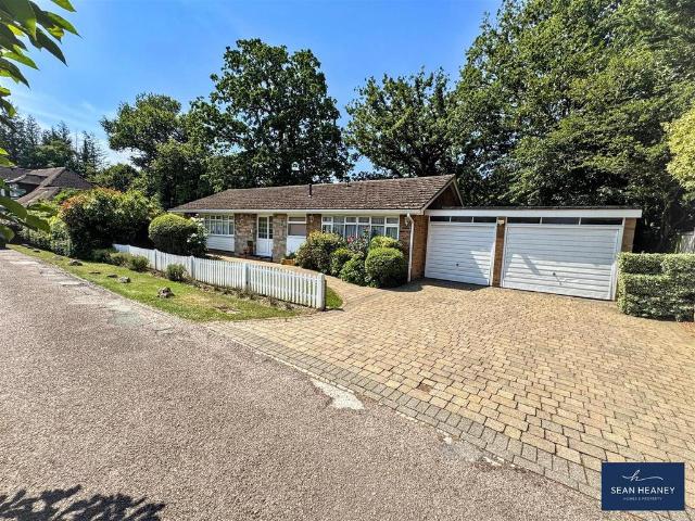 Bungalow for sale in Greater London