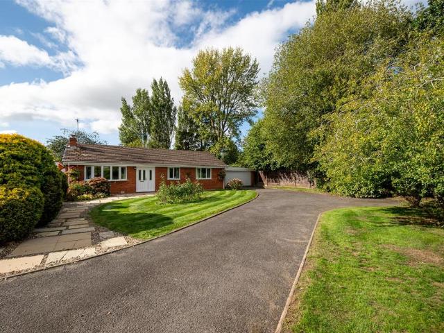 Bungalow for sale in Tettenhall Wood, Wolverhampton