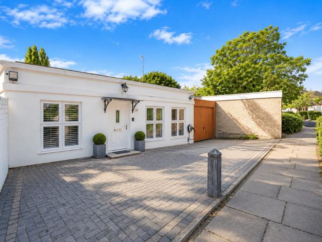 Bungalow for sale in London Borough of Enfield, Greater London