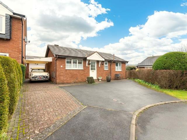 Bungalow for sale in Skelmanthorpe, West Yorkshire