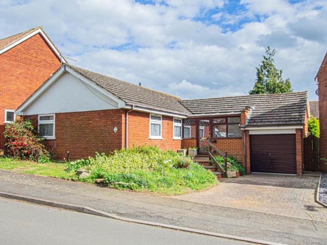 Bungalow for sale in Irthlingborough