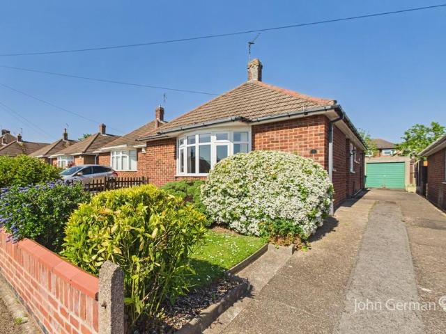 Bungalow for sale in Elmfield, Leicestershire