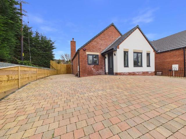 Bungalow for sale in Lilleshall, Telford