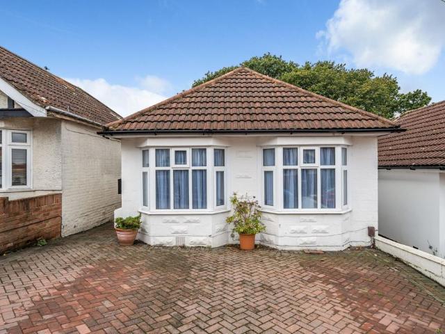 Bungalow for sale in Midanbury, Isle Of Man