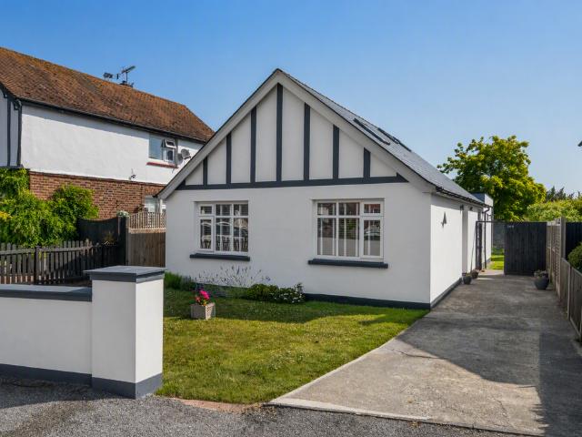 Bungalow for sale in Hillborough, The Bridge