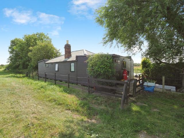 Bungalow for sale in Barton In Fabis, East Midlands