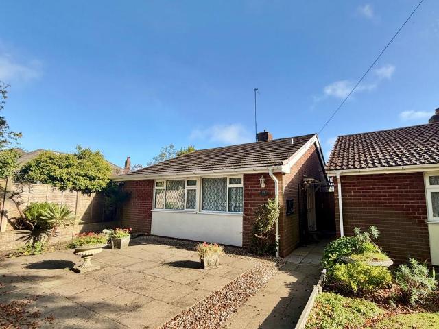 Bungalow for sale in Coseley, Dudley