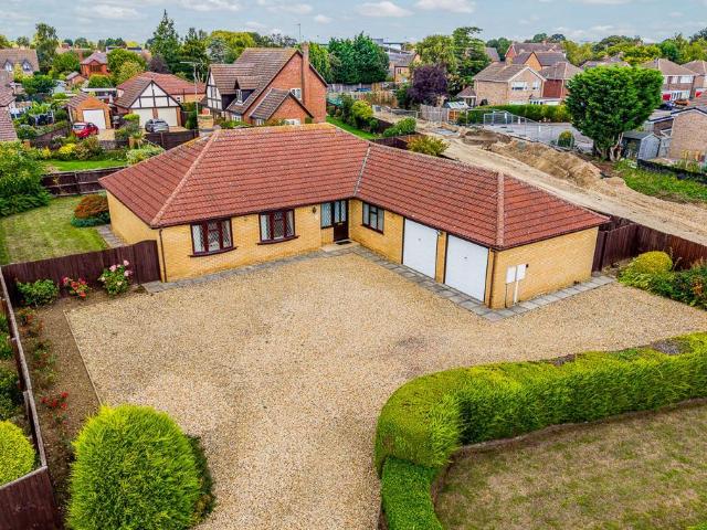 Bungalow for sale in Clay Lake, Gosberton Clough