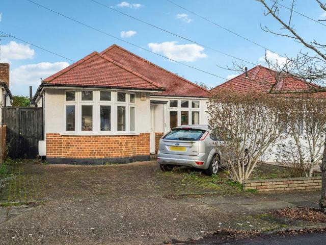 Bungalow for sale in Northwood, Greater London