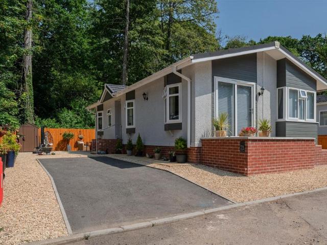 Bungalow for sale in Griffithstown, Wales