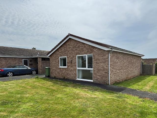 Bungalow for sale in Tywyn, Wales