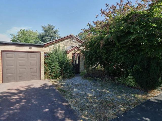 Bungalow for sale in Barton, Leicestershire