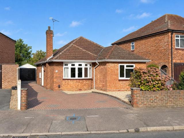 Bungalow for sale in Fordham Heath, Essex