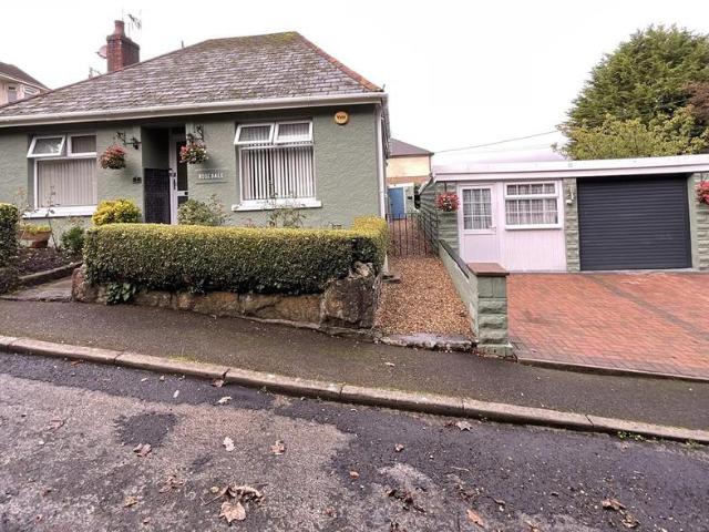Bungalow for sale in Cwmamman, Cwmaman
