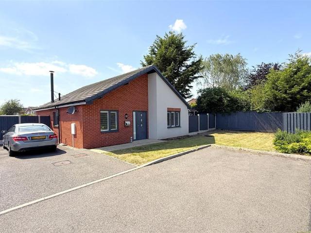 Bungalow for sale in Barton In Fabis, East Midlands
