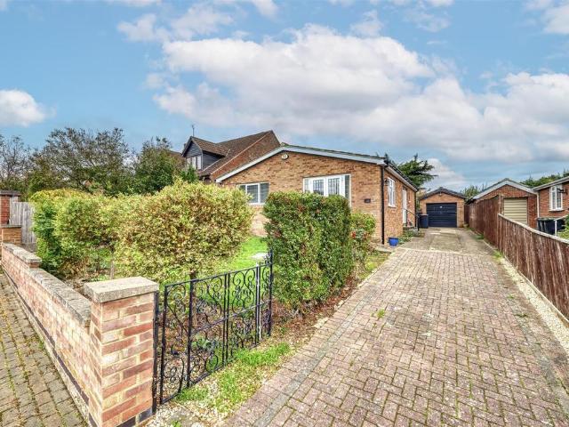 Bungalow for sale in Higham Ferrers, North Northamptonshire