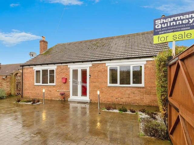 Bungalow for sale in Four Gotes, Cambridgeshire