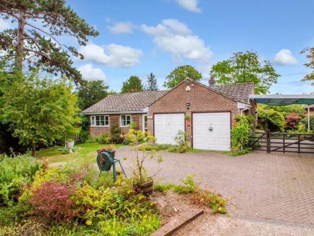 Bungalow for sale in Sturmer, Braintree
