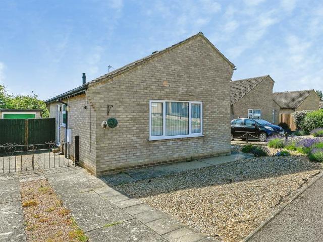 Bungalow for sale in Hunstanton, Brookville