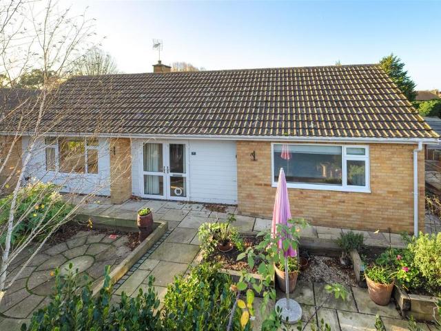 Bungalow for sale in South Tankerton, The Bridge