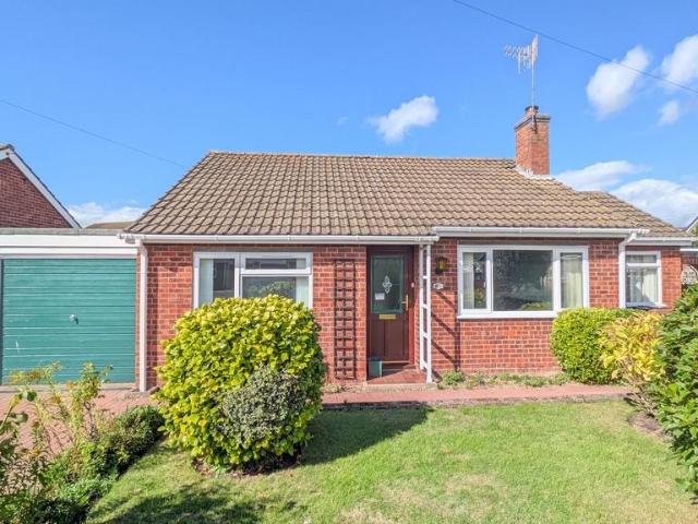 Bungalow for sale in Forthampton, Worcestershire