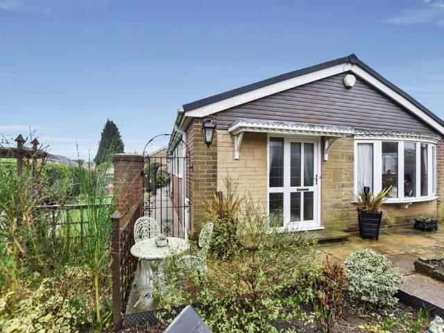 Bungalow for sale in Oulton, West Yorkshire