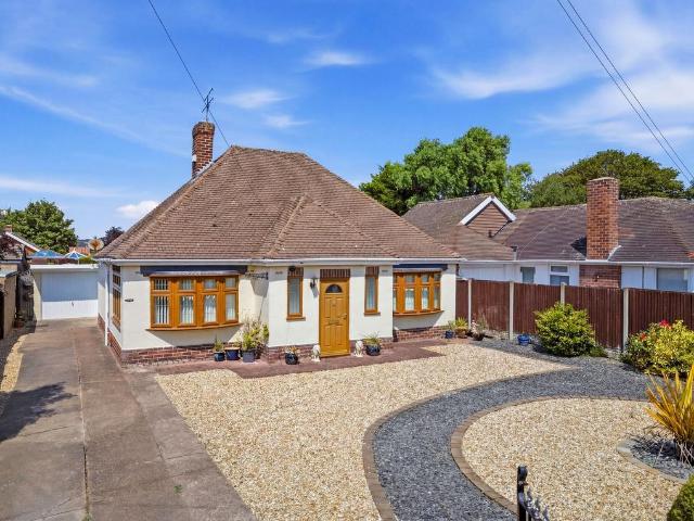 Bungalow for sale in Shireoaks, Costhorpe