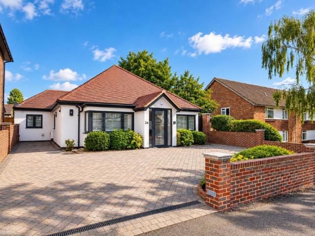Bungalow for sale in Wallington, Greater London
