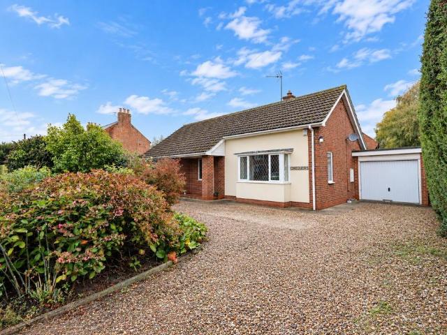 Bungalow for sale in Melbourne, Hull and East Yorkshire