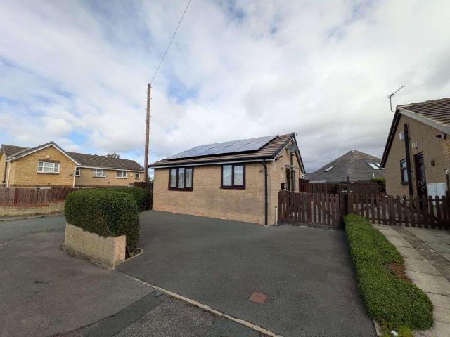 Bungalow for sale in Low Fold, Bradford