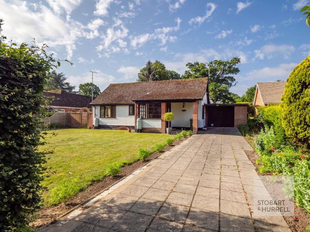 Bungalow for sale in Wroxham, Crostwick