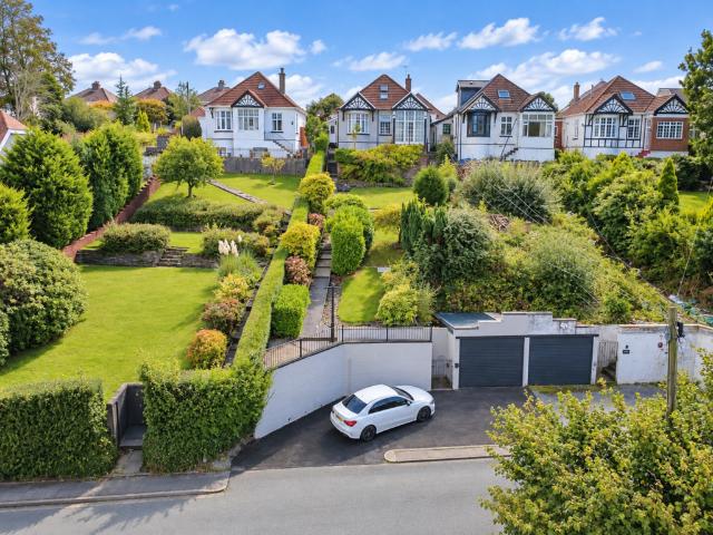 Bungalow for sale in Tyrfran, Felinfoel