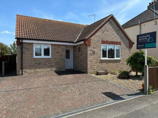Bungalow for sale in Barway, Cambridgeshire