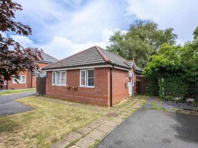 Bungalow for sale in Kirkby, Knowsley