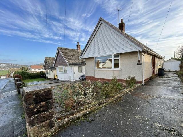 Bungalow for sale in Colwyn Bay, Wales