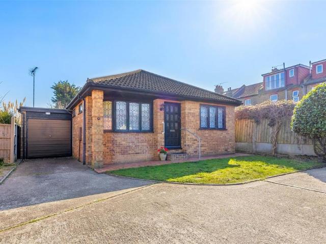 Bungalow for sale in Leigh on Sea, Southend-on-Sea