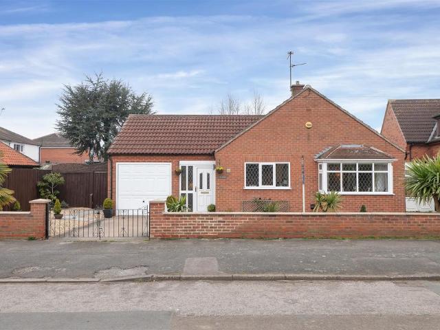 Bungalow for sale in Alverton, East Midlands