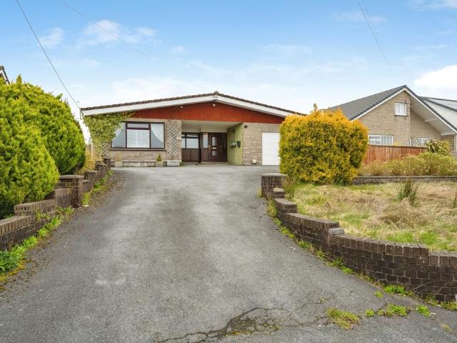 Bungalow for sale in Gorslas, Wales